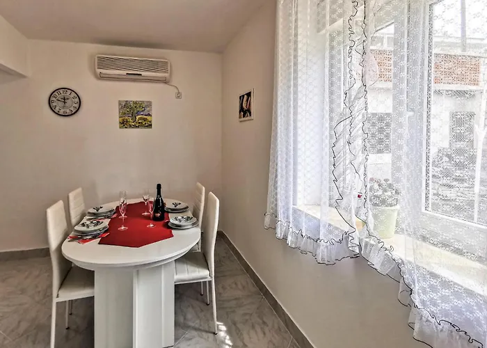 Apartament Gorgeous In Novi Vinodolski