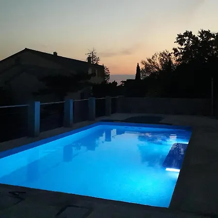 4 Bedroom Lovely In Apartment *